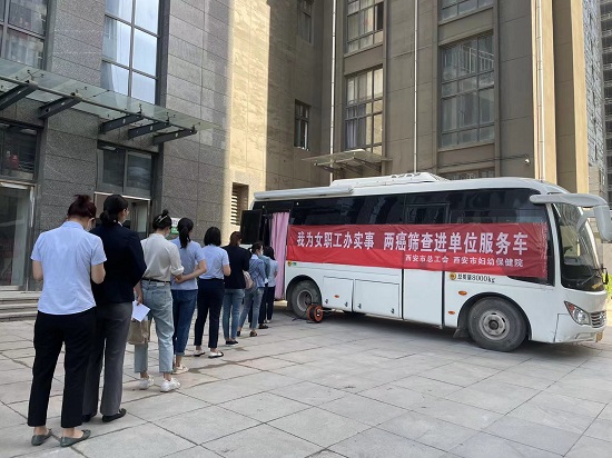 071651909529122884.jpeg b.jpg