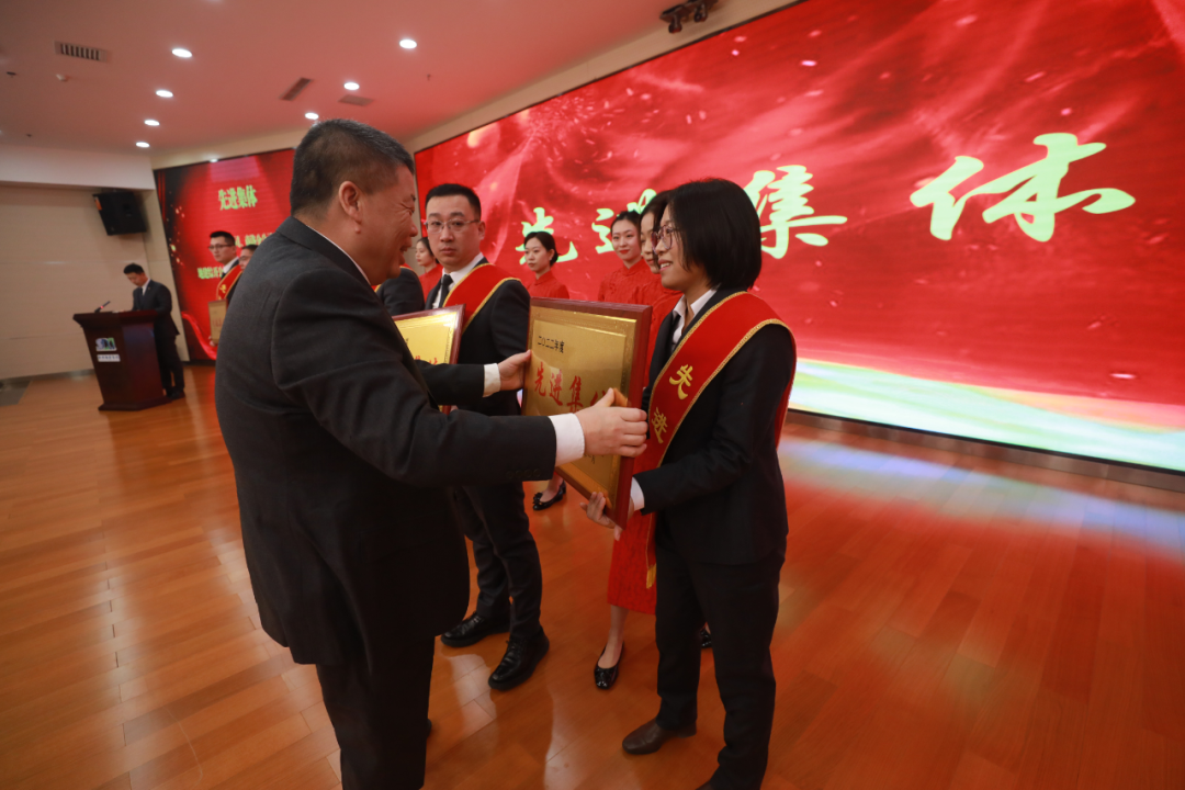 281674889181182711.png f.png